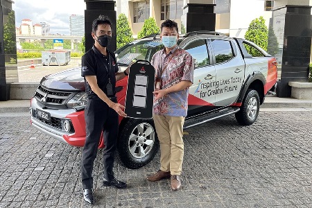 MMM Donates Triton pick-up truck to National Cancer Society Malaysia[Malaysia]