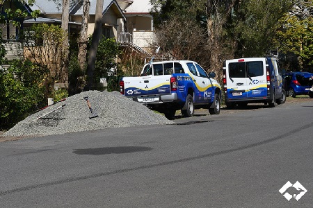 Vehicles Are Provided to Areas Affected by Flood due to Heavy Rain [Australia]